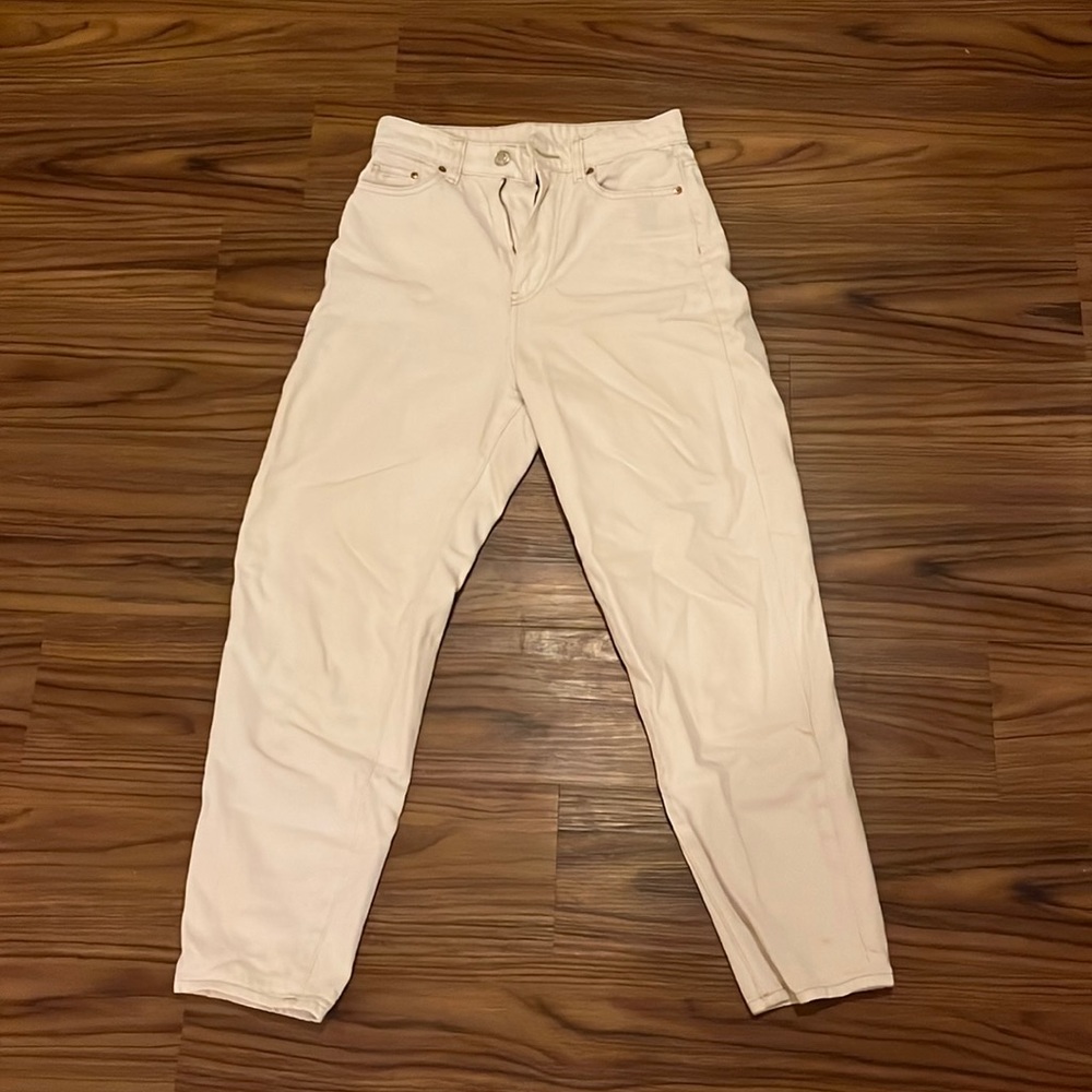 H&M white high waisted mom jeans